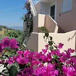 Lejlighed Trizinia View Balcony Galatás